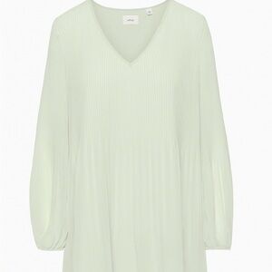 Aritzia Wilfred V-Neck Dress (daydreamer)